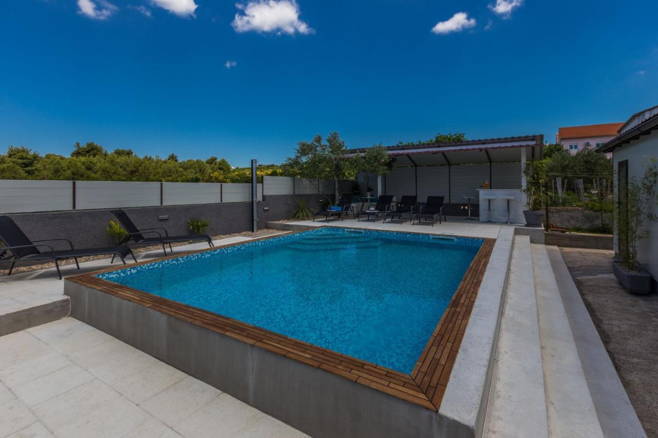 Katina Apartment With Private Pool Zadar Exterior foto
